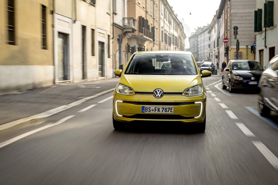  Volkswagen e-up! (Honey Yellow) 2019 года  (WW) (фото 10 из 31)
